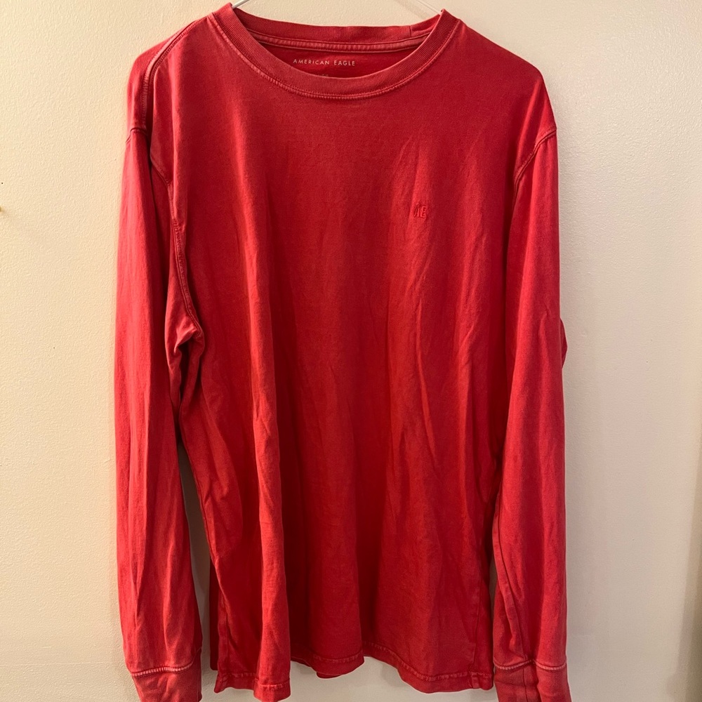 American eagle large red long sleeved shirt